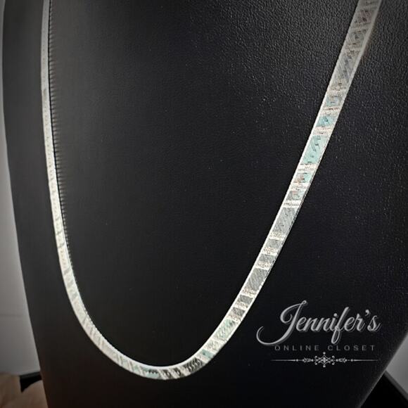 Milor 928 Silver Herringbone Necklace - Picture 4 of 6